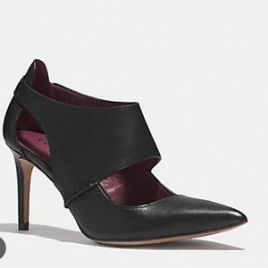 Coach Vanda Pump Leather Heels - Size 9